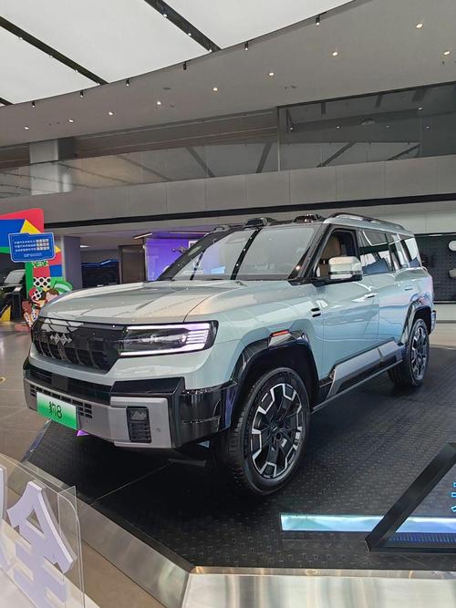 佛山284比亚迪方程豹硬派越野的爆款，英菲尼迪35周年与你共成长